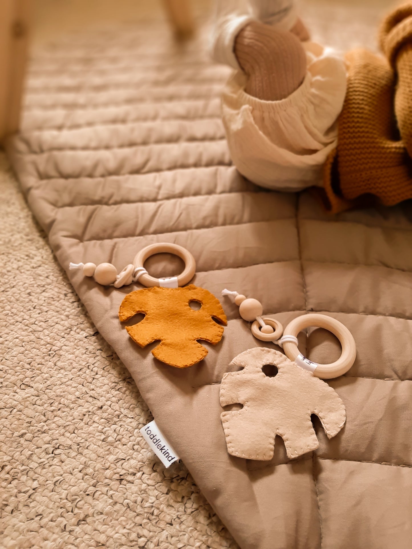 Tan Leaf Mat