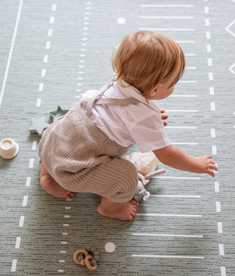 Berber Puzzle Playmat in Moss