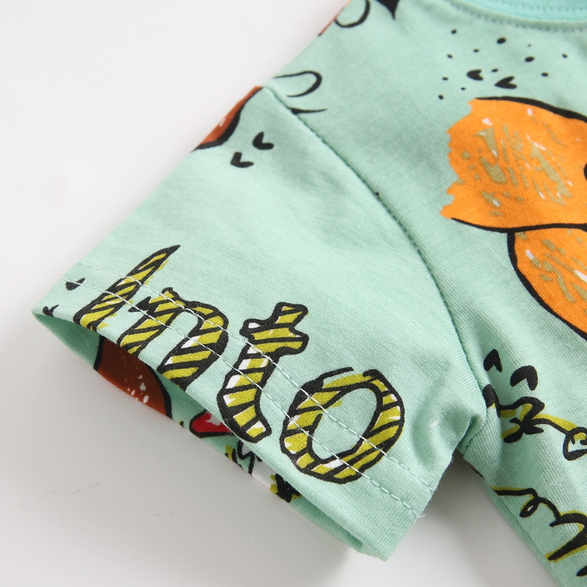 Graphic Boys 2-Piece Clothing Set